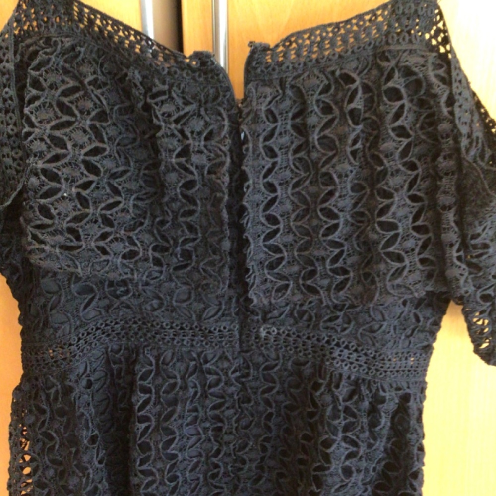 Fun Flirty Dress With Ruffle NWT - Picture 6 of 6
